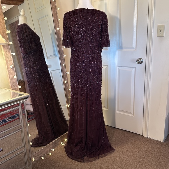 MAC DUGGAL
Purple Embellished Flutter Sleeve Gown - Picture 12 of 16